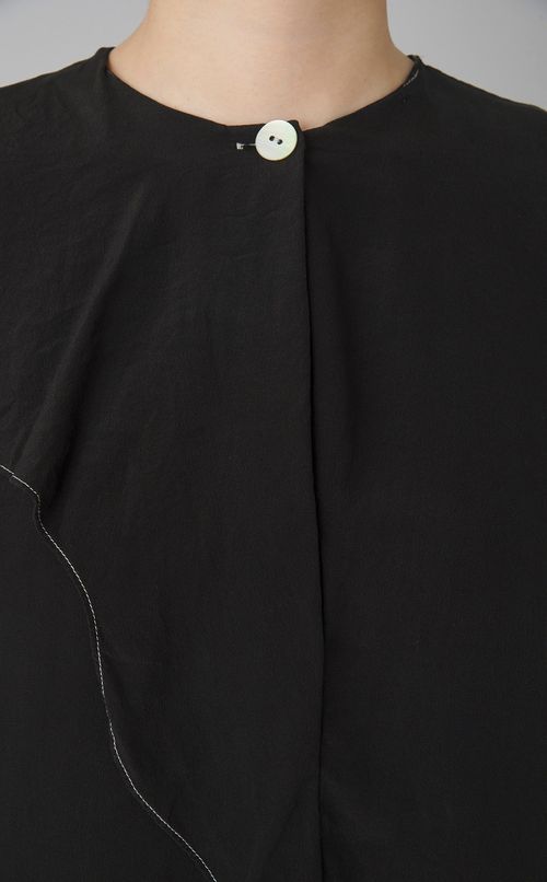 【reADdress】フリルデザインブラウス