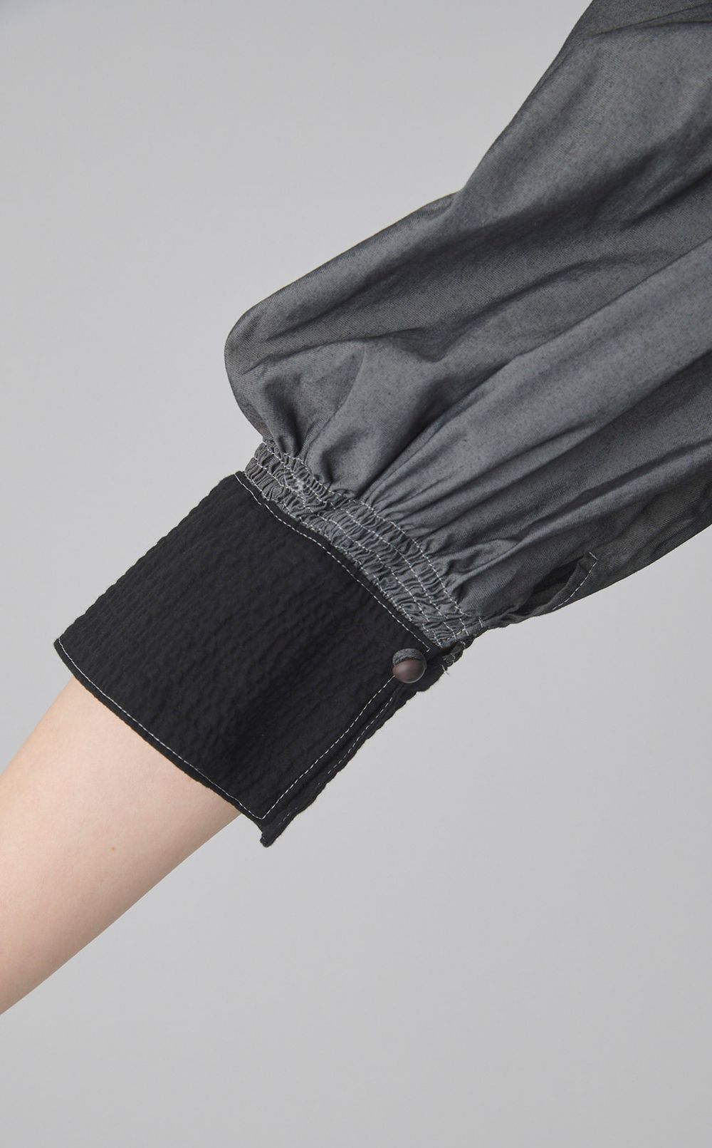 【reADdress】シャーリングフリルブラウス