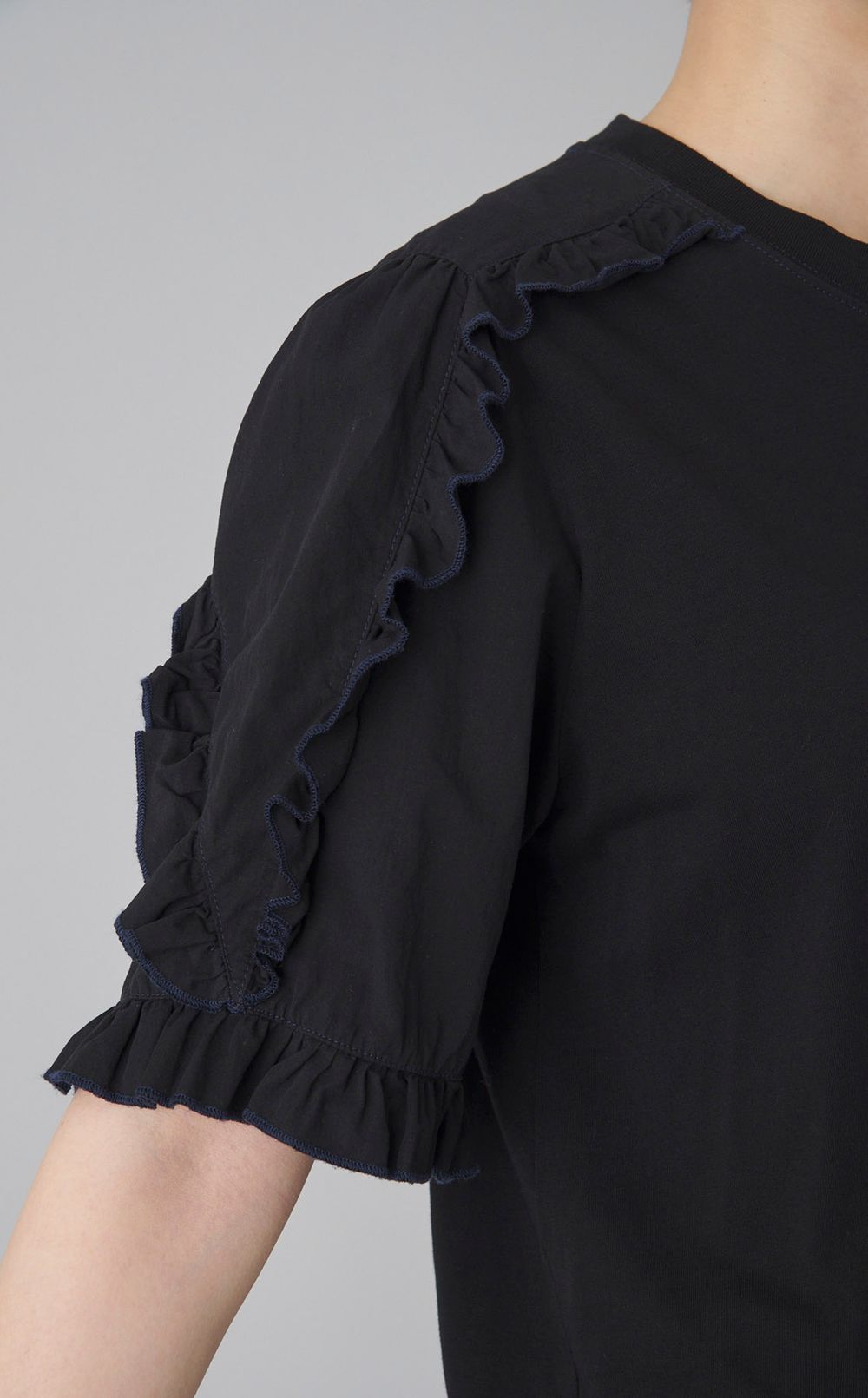 【reADdress】フリルジャージプルオーバー