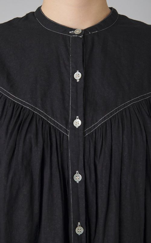 【reADdress】スタンドカラーギャザーブラウス