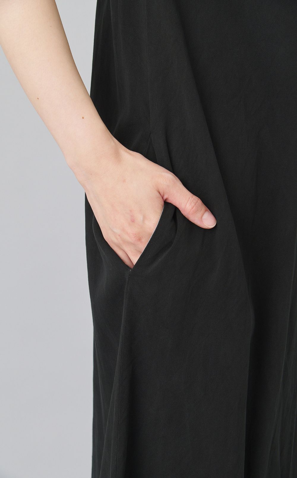 【reADdress】フレンチスリーブシルクワンピース