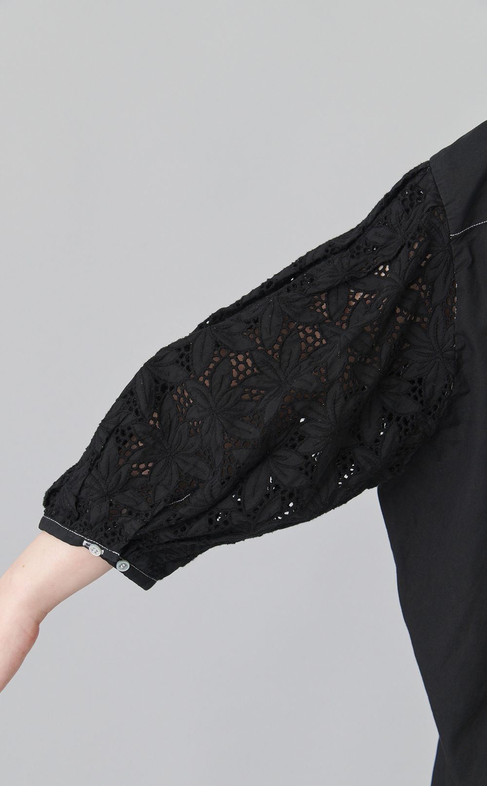 【reADdress】レースバルーンスリーブシャツ