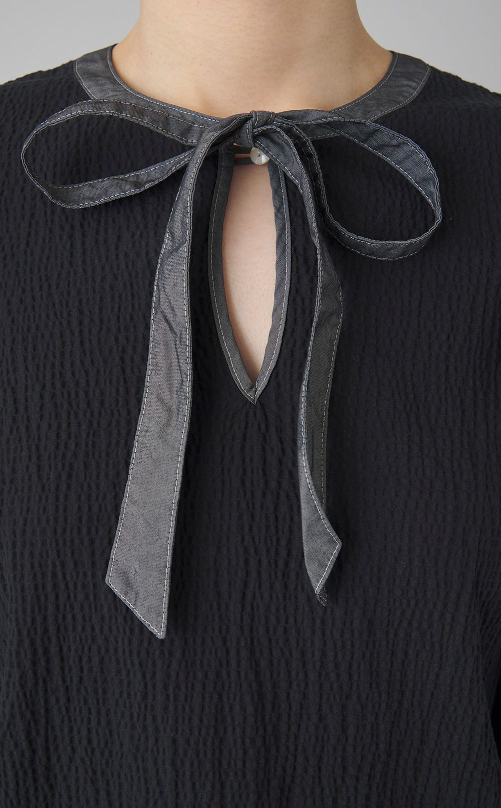 【reADdress】シャーリングフリルブラウス