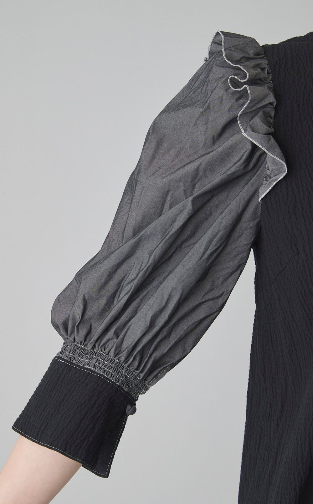 【reADdress】シャーリングフリルブラウス