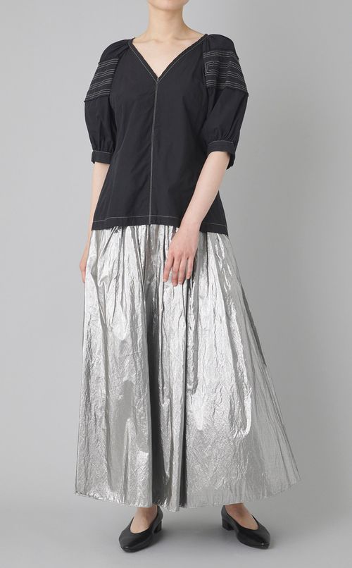 【reADdress】パフスリーブVネックブラウス