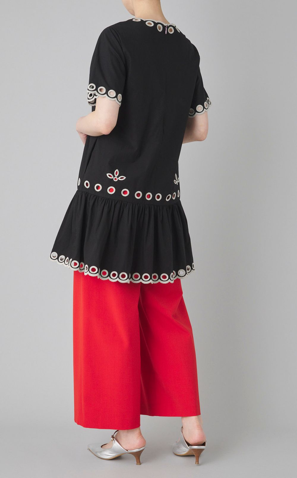 【reADdress】カット刺繍ロングプルオーバー