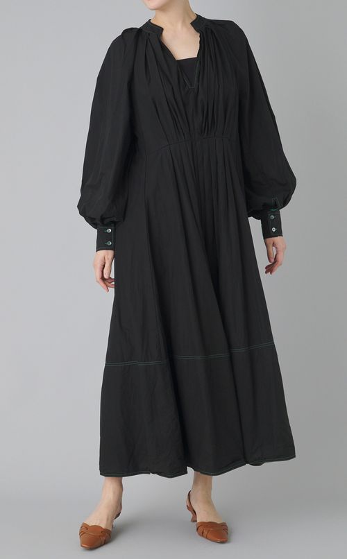 【reADdress】タックギャザーVネックロングドレス