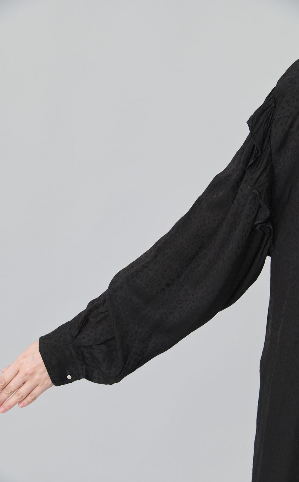 【reADdress】ラッフルロングワンピース