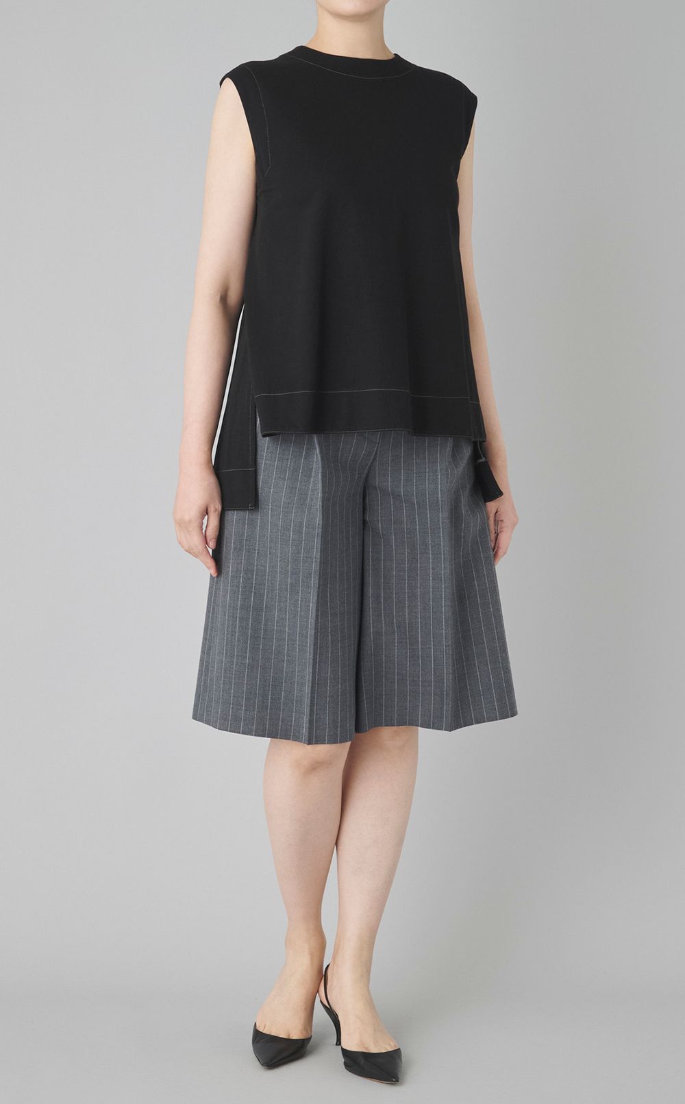 【reADdress】スリーブレスカットプルオーバー