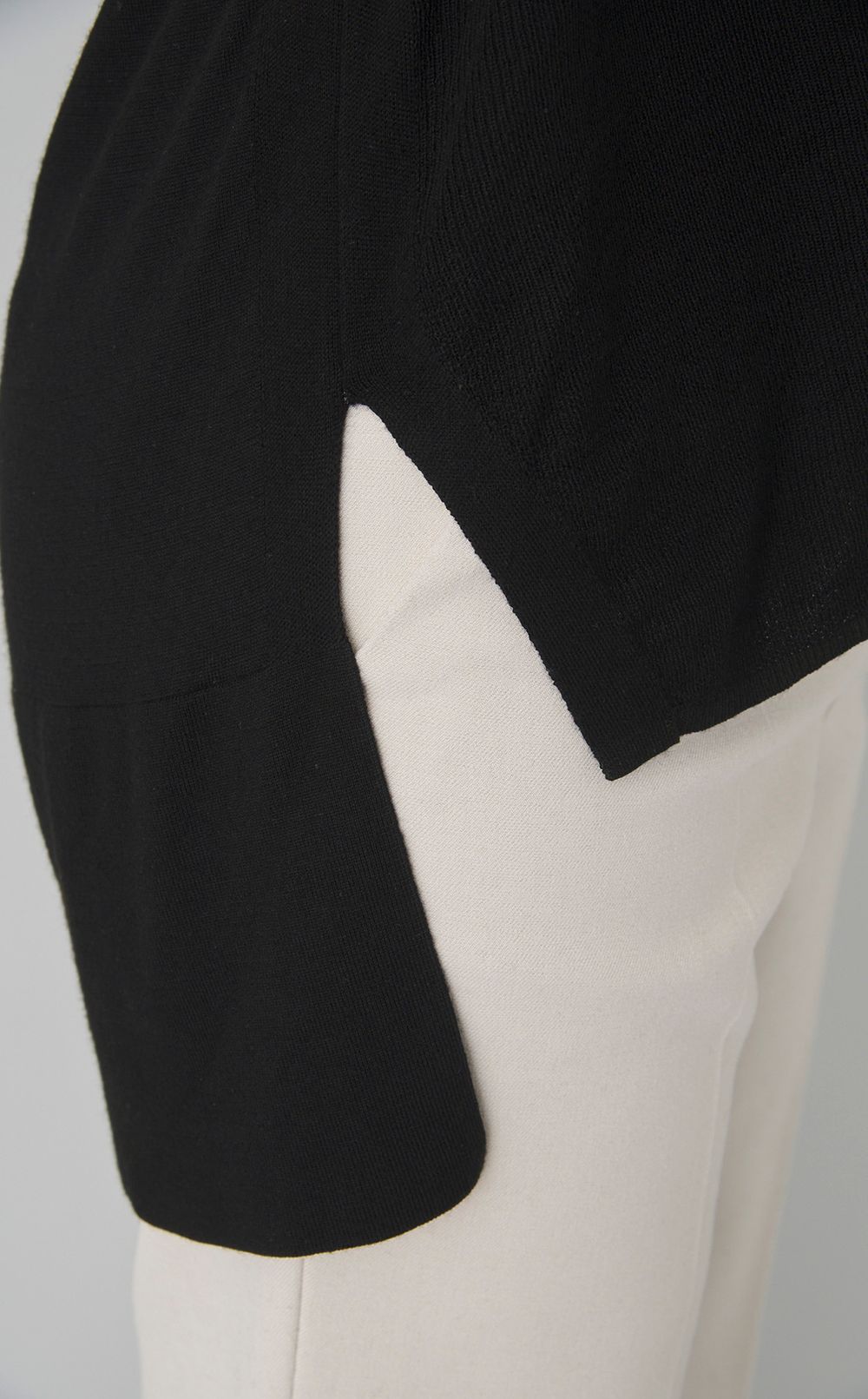 【reADdress】ウールVネックハイゲージニット