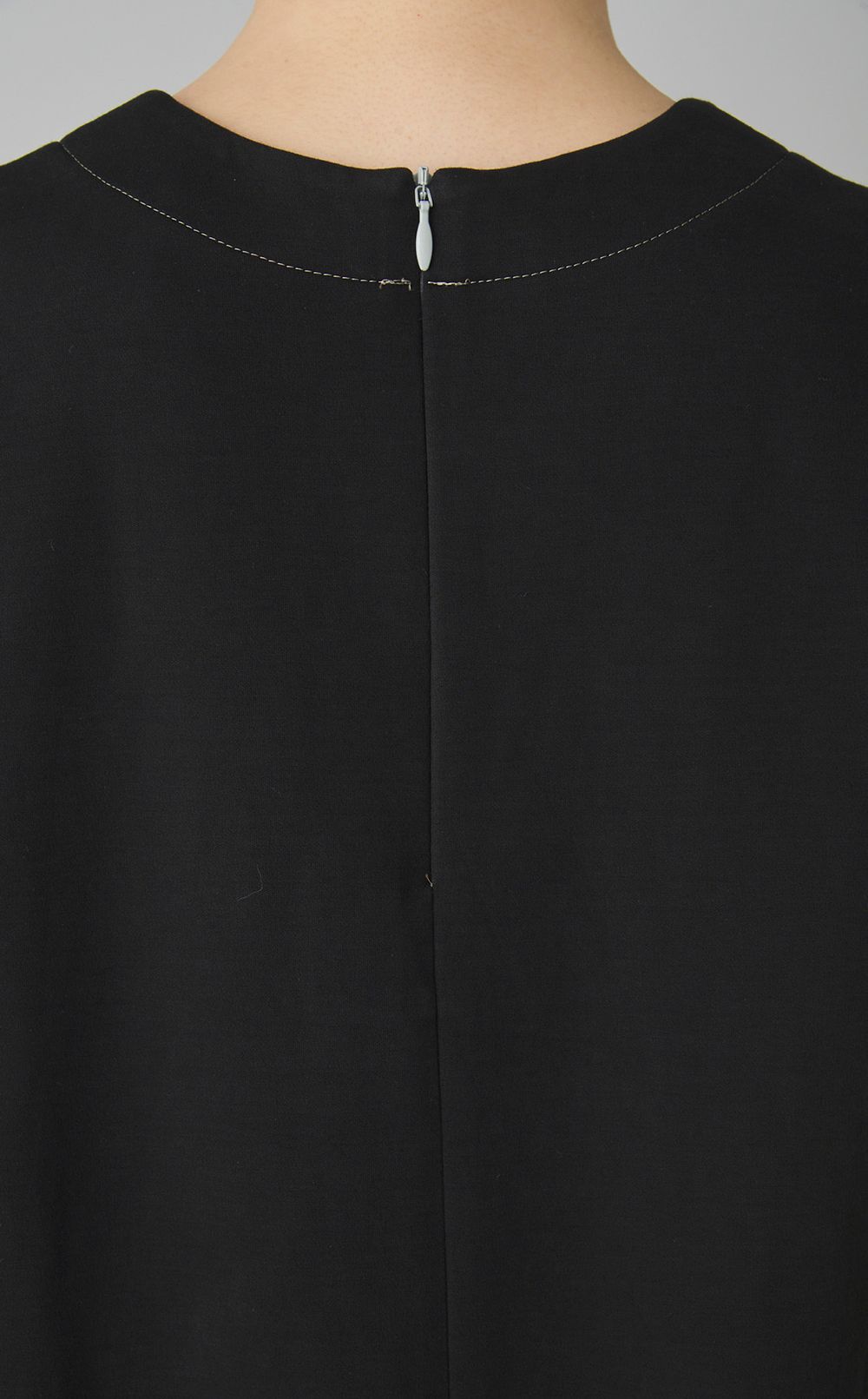 【reADdress】スリーブレスカットプルオーバー