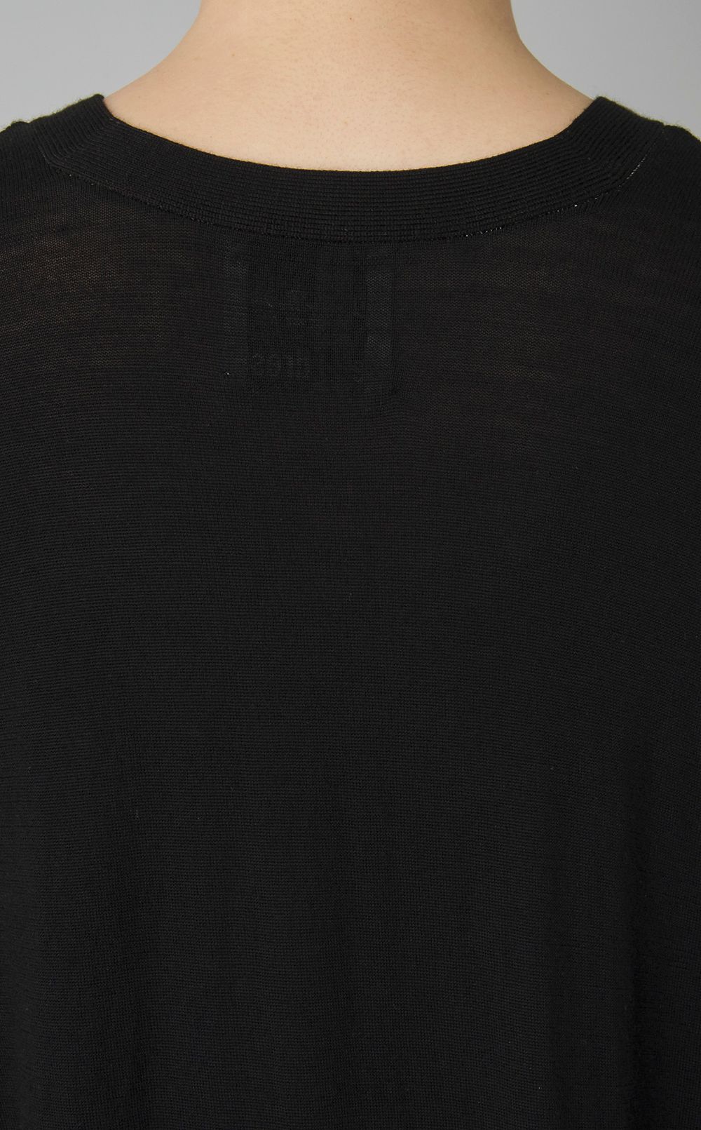 【reADdress】Vネックウールニットプルオーバー