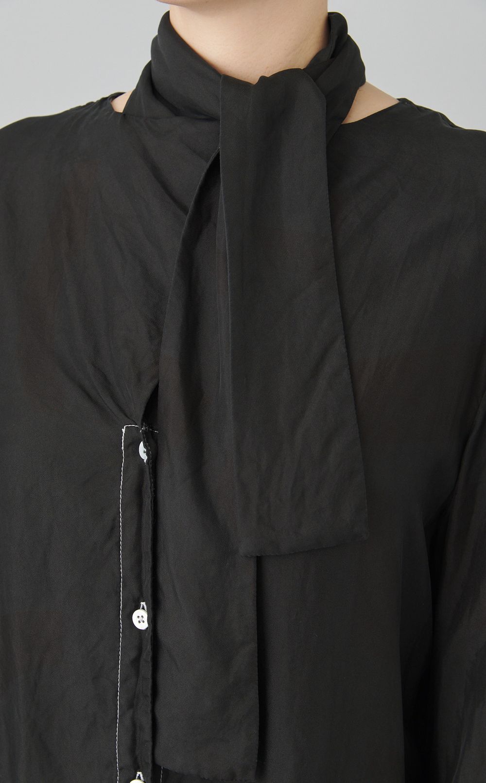 【reADdress】スカーフネックブラウス