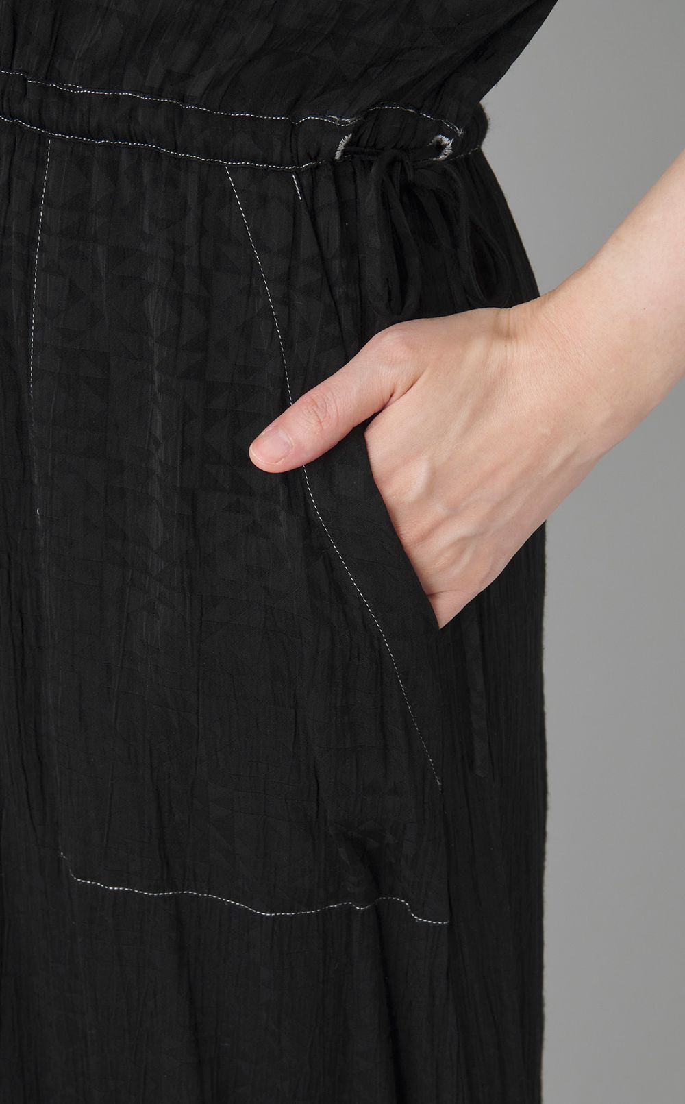 【reADdress】Vネックウエストギャザーワンピース