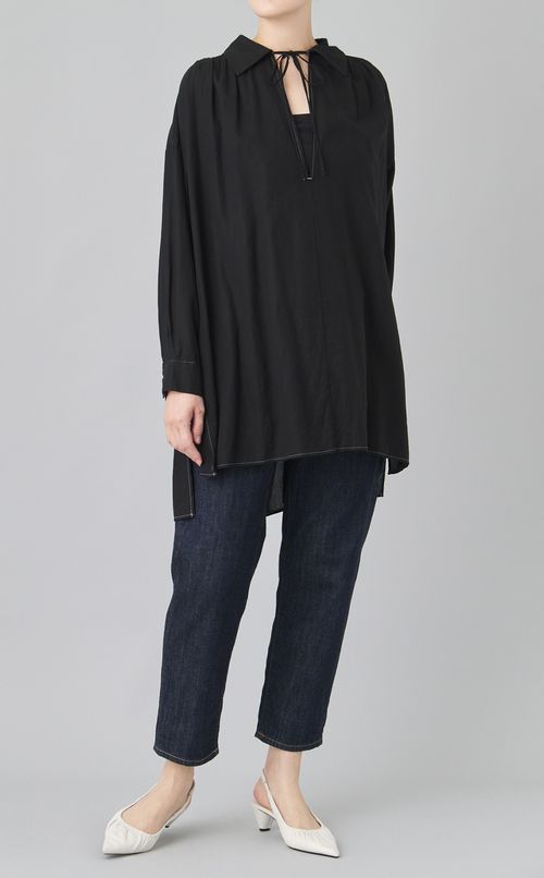 【reADdress】オープンネックロングシャツ