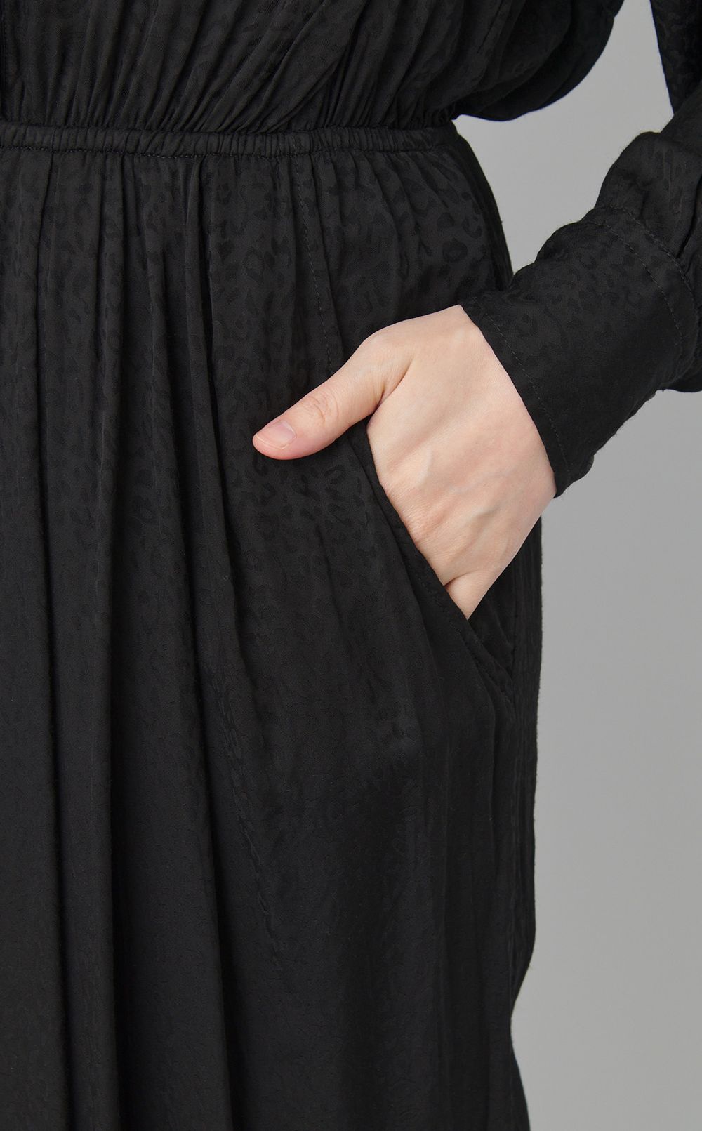 【reADdress】スタンドカラーミディワンピース