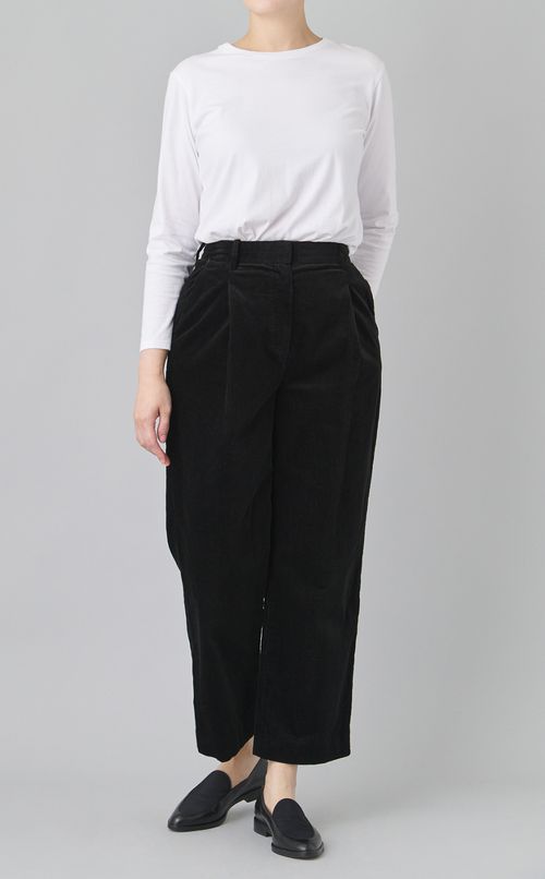 【reADdress】コーデュロイテーパードパンツ