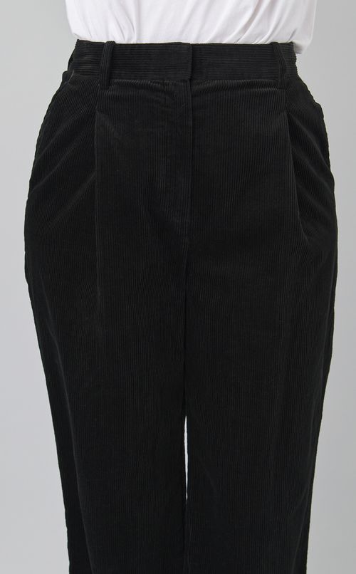 【reADdress】コーデュロイテーパードパンツ