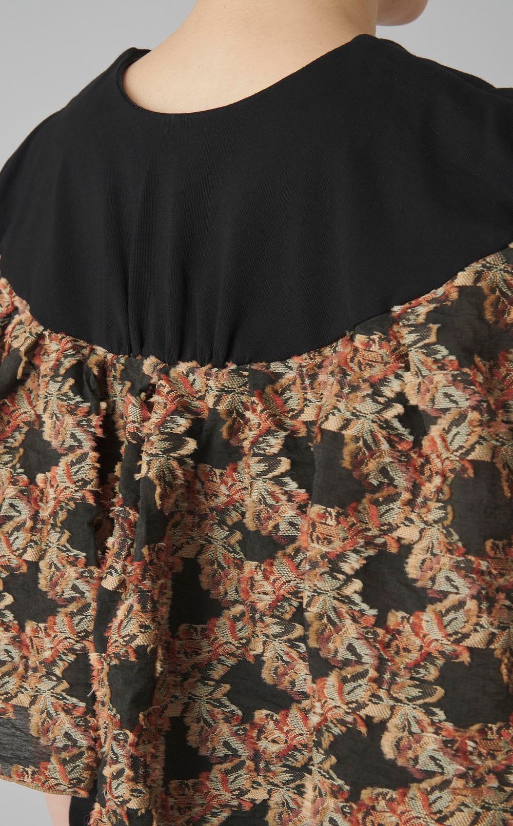 【reADdress】ジャガードドッキングプルオーバー