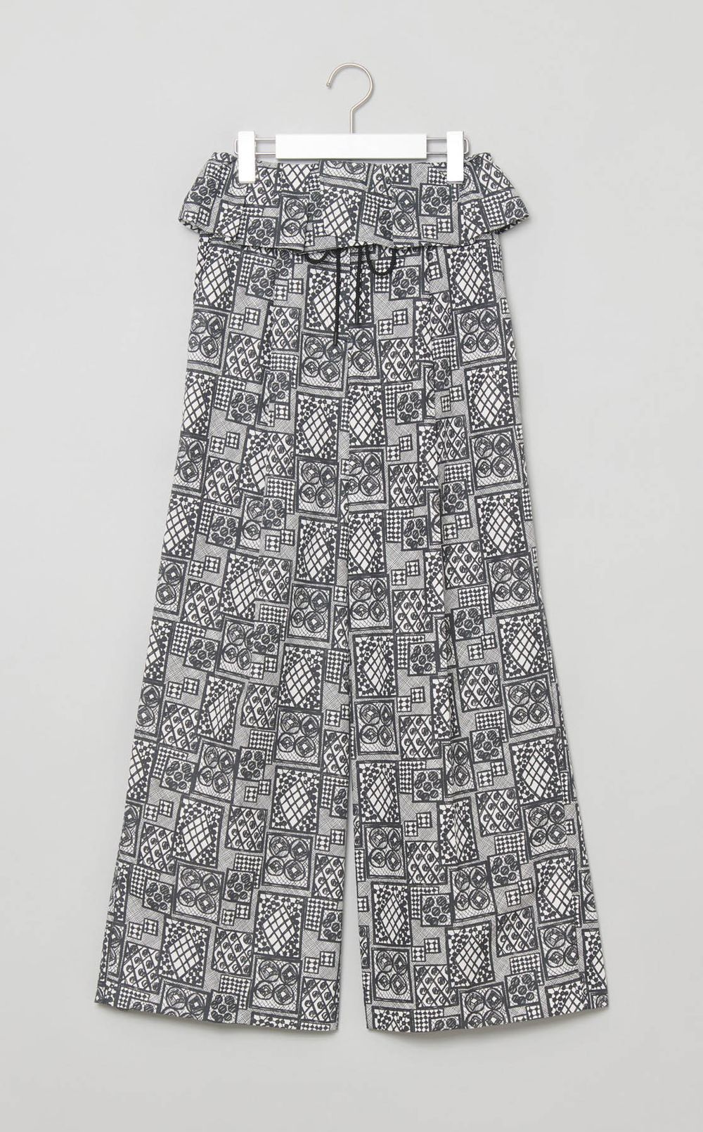 パッチワークレースプリントフリルパンツ