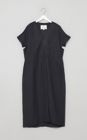 ヴィスコースリネンvネックワンピース