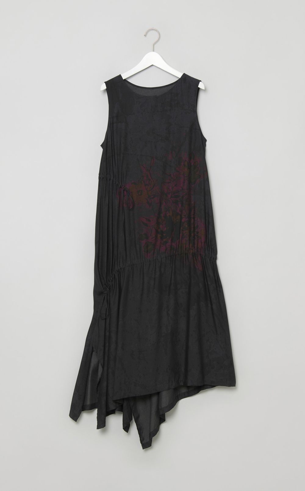 フラワープリントシャーリングワンピース