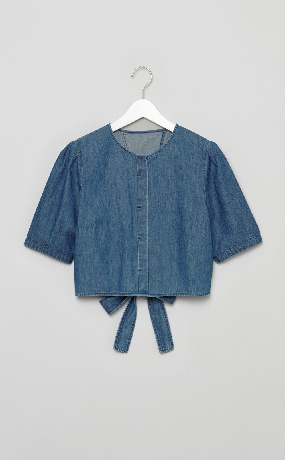 ライトデニムパフスリーブブラウス