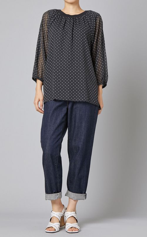 ドットプリントプルオーバー