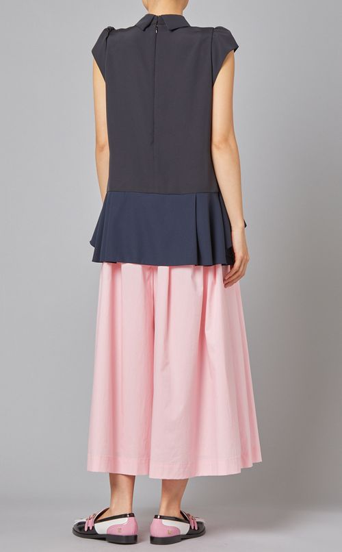 パール付ペプラムブラウス