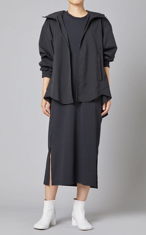 バックフレアフーディジャケット