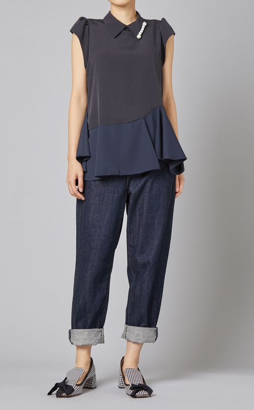 パール付ペプラムブラウス