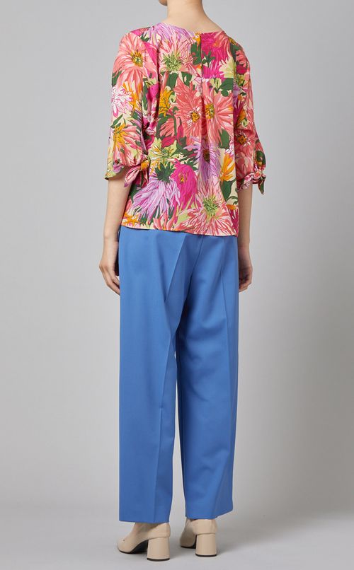 フラワープリントブラウス