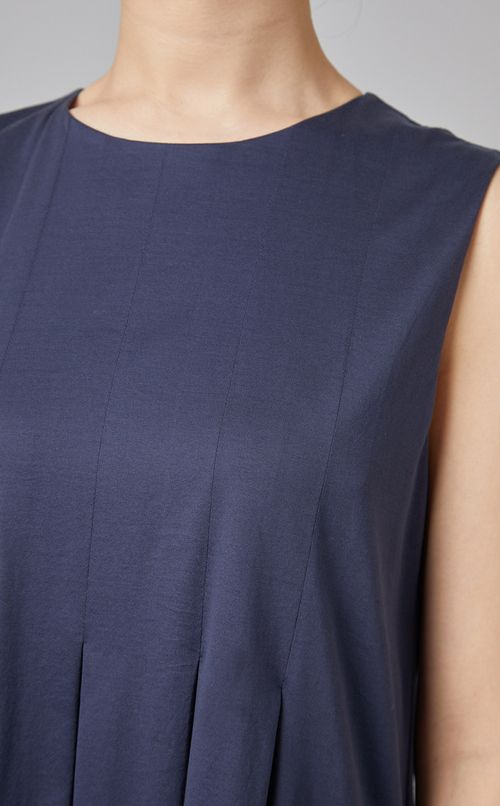 ノースリーブプリーツロングワンピース