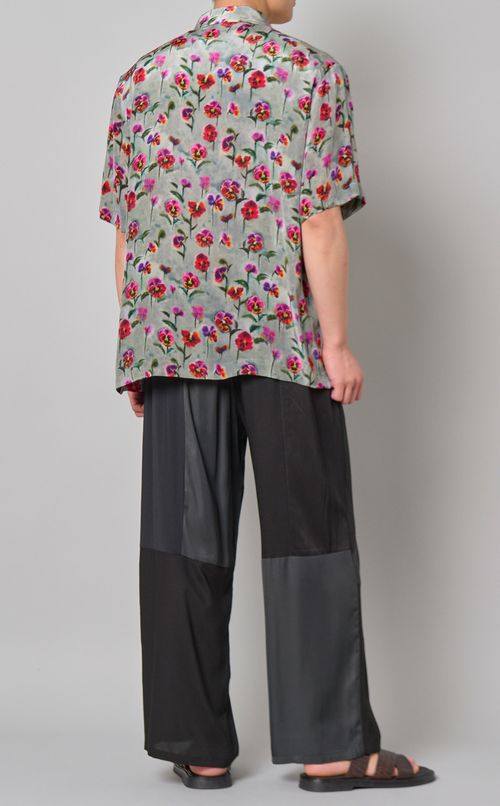 フラワープリントショートスリーブシャツ