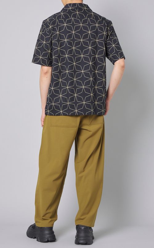 ジオメトリックショートスリーブシャツ