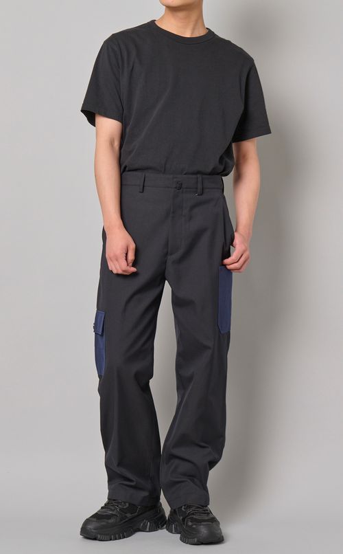 アシンメトリーポケットカーゴパンツ