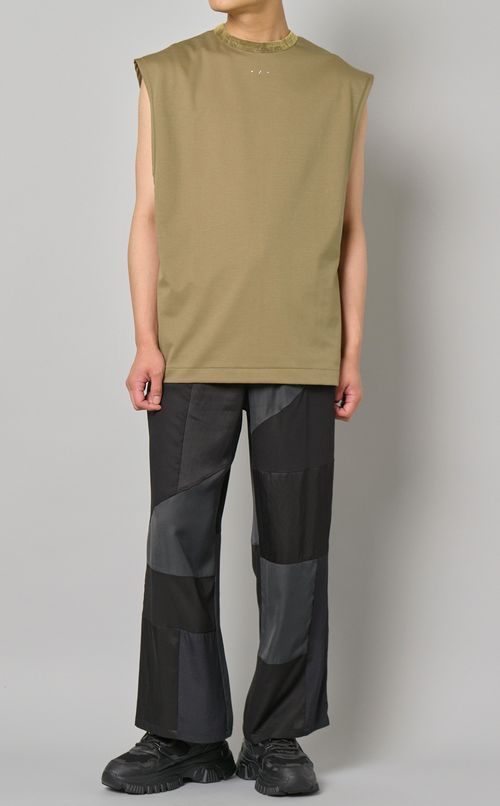 ロゴノースリーブトップス