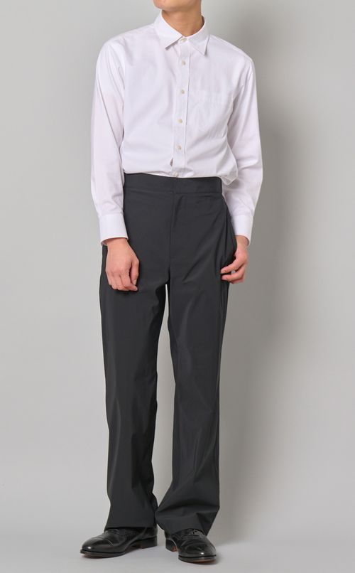 バックバンドストレートパンツ