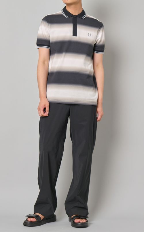 バックバンドストレートパンツ