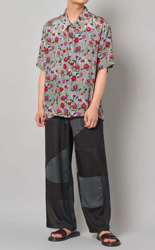 フラワープリントショートスリーブシャツ