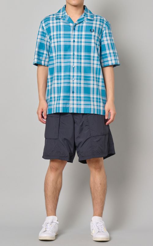 パッチポケットショーツ