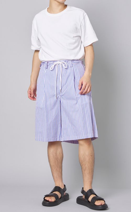 ストライプショーツ