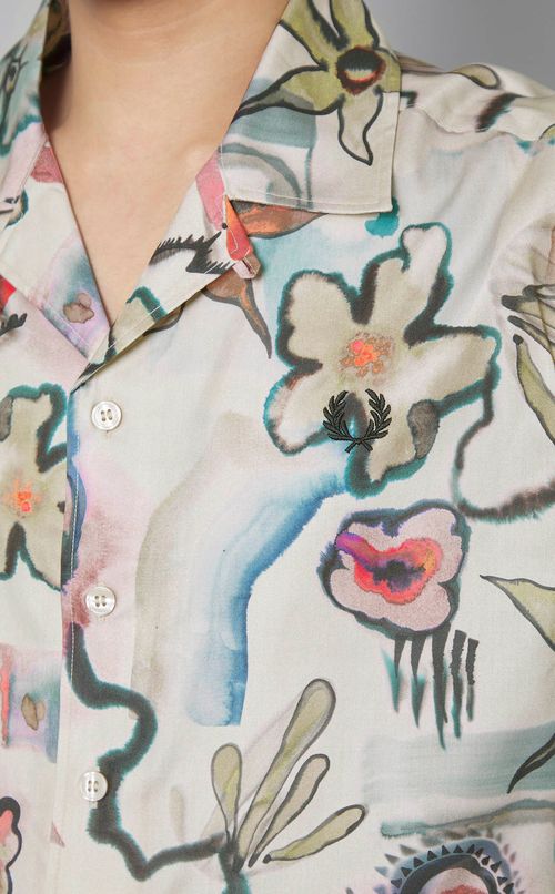 フローラルオープンカラーシャツ