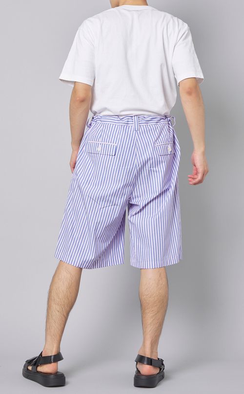 ストライプショーツ