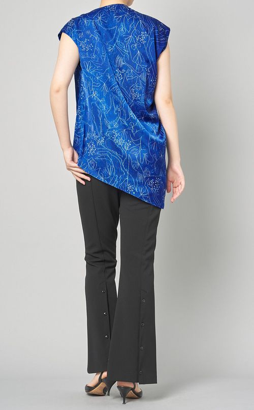 アシンメトリープリントブラウス