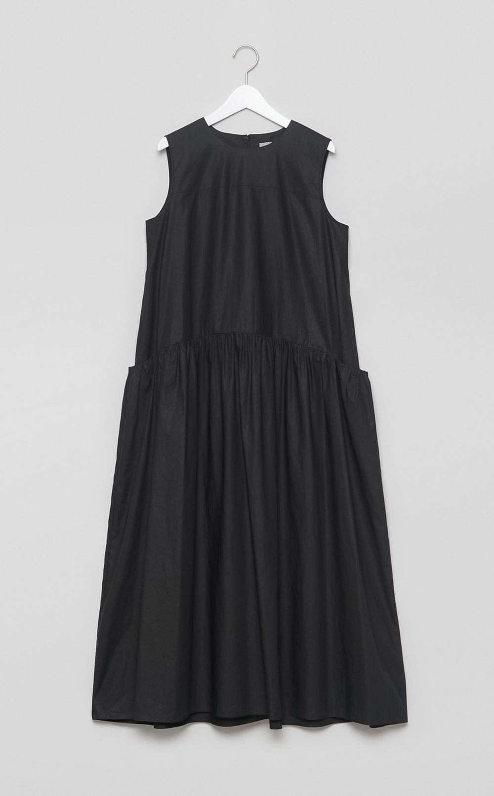 テントシルエットワンピース