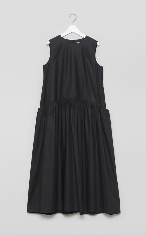 テントシルエットワンピース