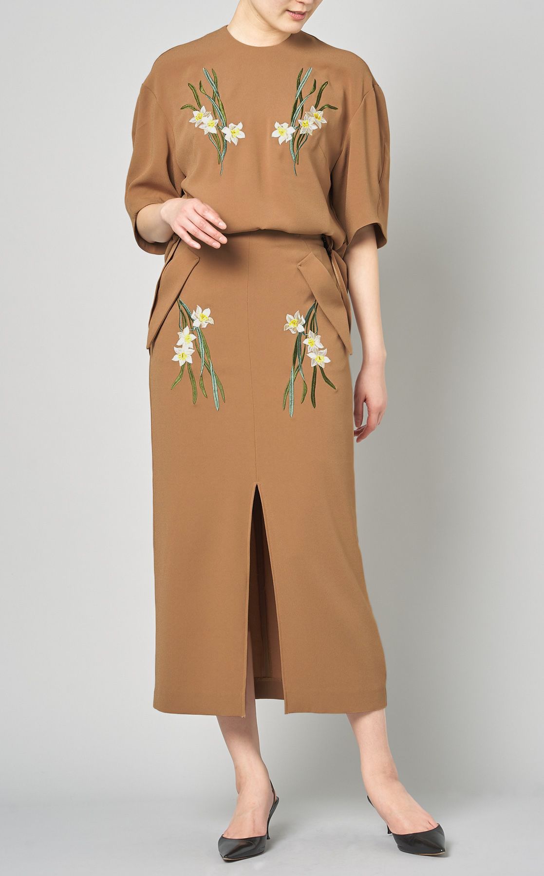 furuta｜フラワーエンブロイダリースカート