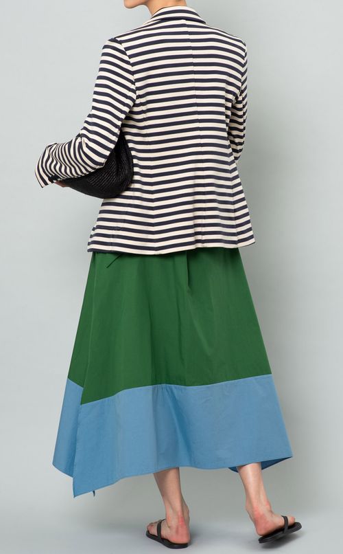 ボリュームタックミディスカート