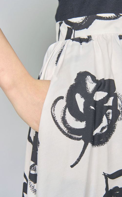 ローズプリントコットンフレアスカート